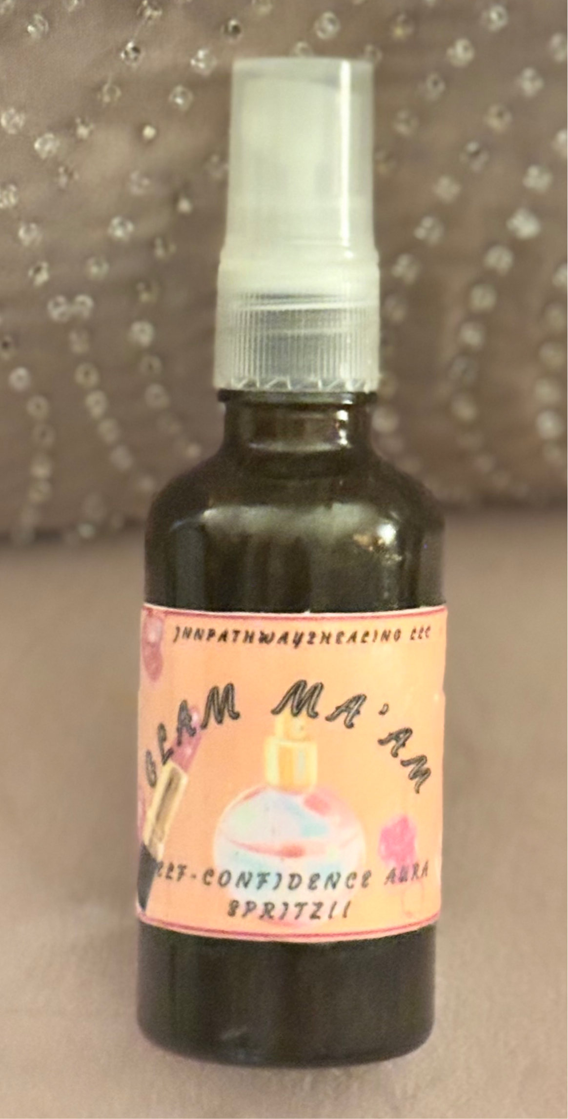 “Glam Ma’am” (Enhances Self-Confidence,Self-love/care,Helps you to recognize that your beautiful & always have been‼️💁🏽‍♀️) Aura&Body&Energy Space Intention Spritz‼️